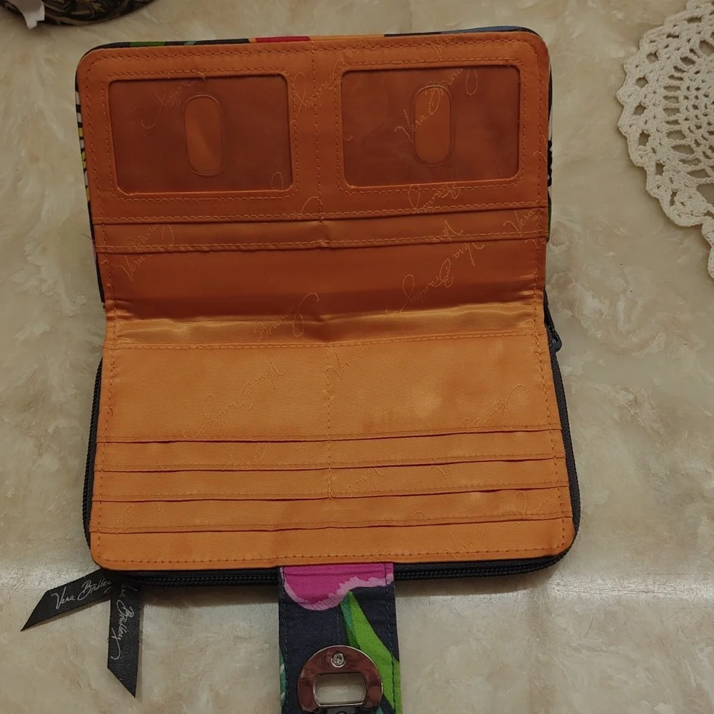 Wallet - Picture 3 of 5